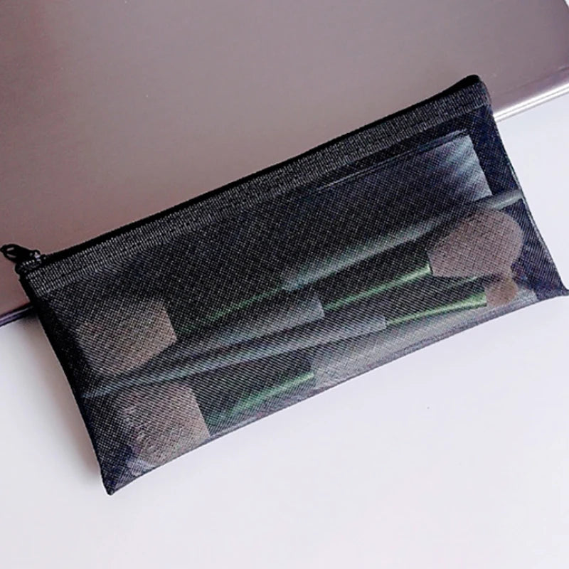 Trousse maquillage transparente élégante et pratique