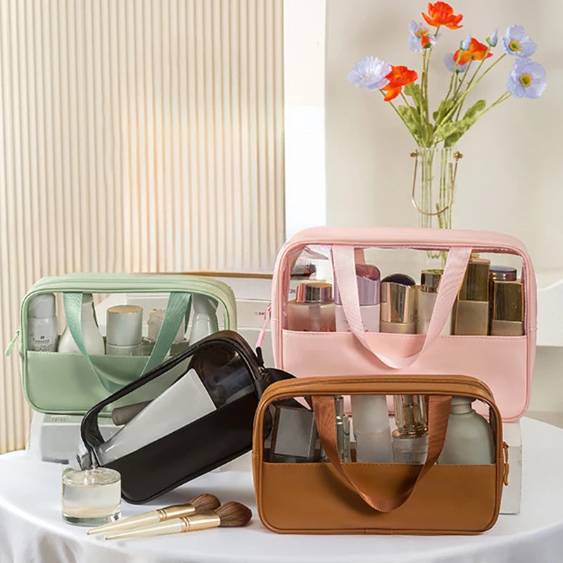Trousse maquillage transparente élégante et pratique
