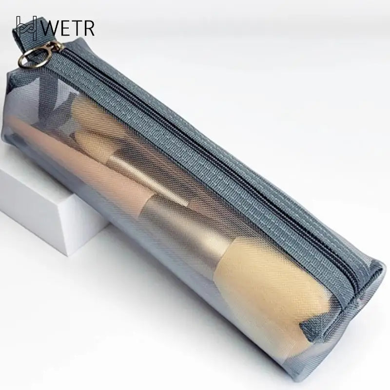 Trousse maquillage transparente élégante et pratique