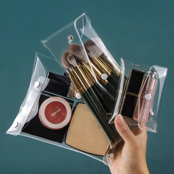 Pochette maquillage transparente chic