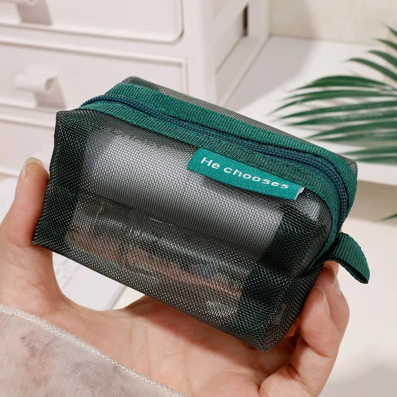 Trousse maquillage transparente mode compacte